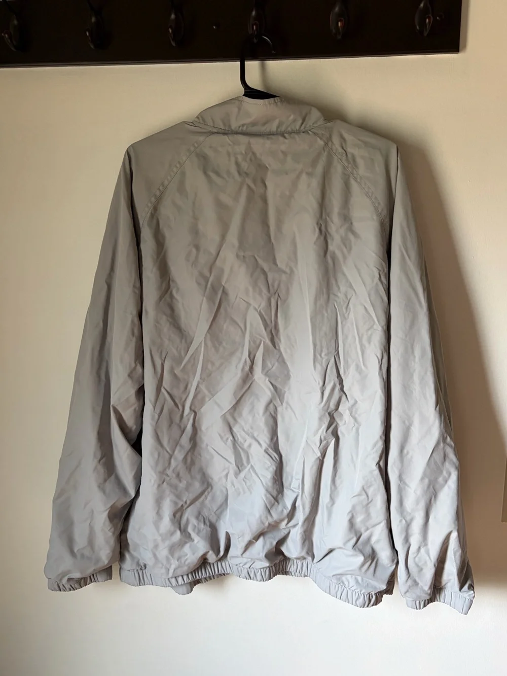 Disney pirates of the Caribbean light gray windbreaker size large